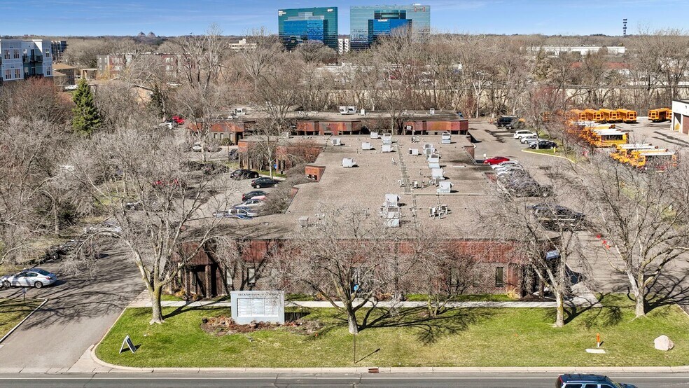 More Photos Of 701 Decatur Ave N, Golden Valley Unknown For Lease