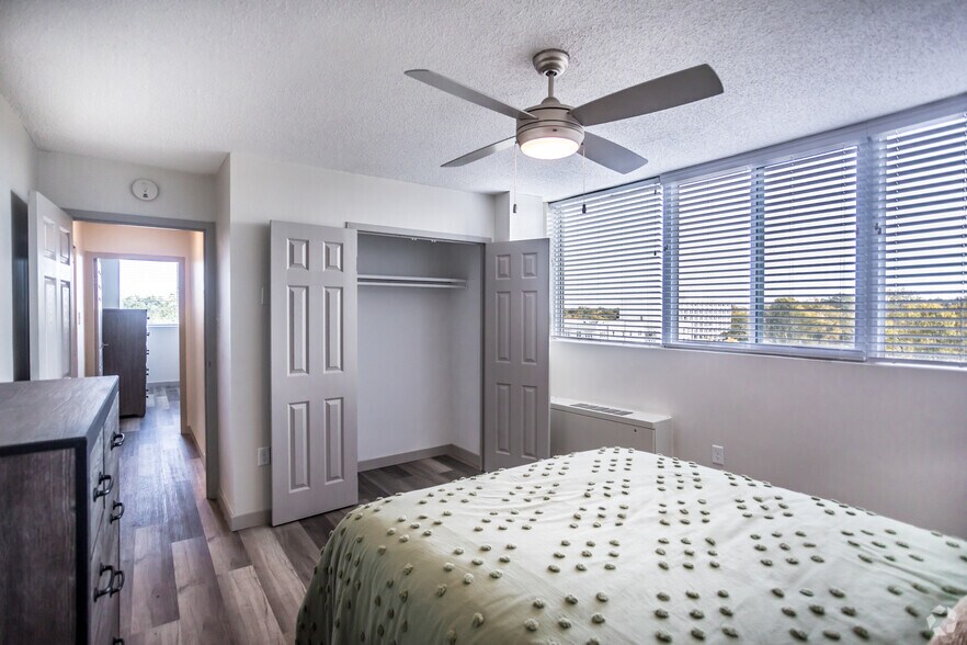 More Photos Of 45 S Idlewild, Memphis Apartments For Sale