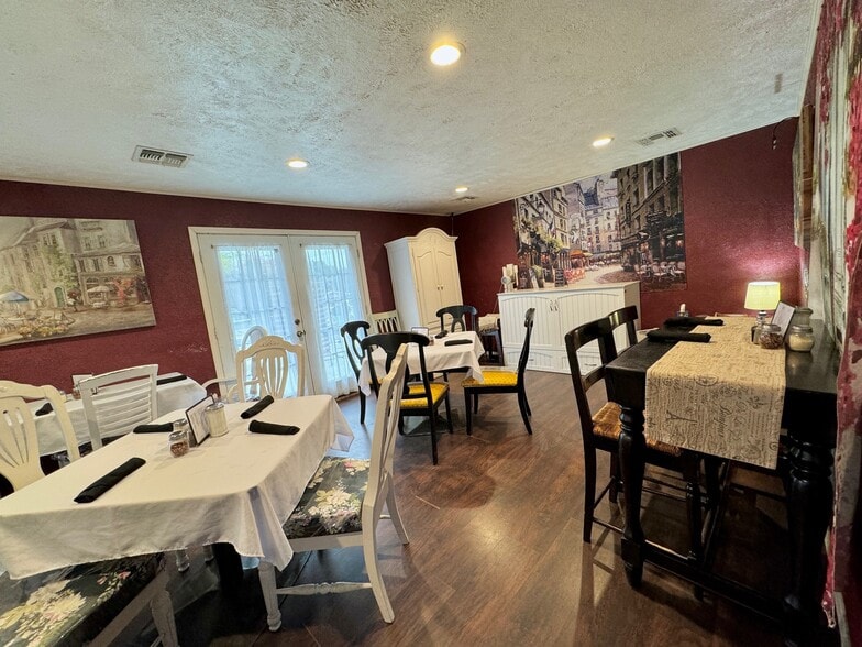 More Photos Of 2275 Old Pleasanton Rd, San Antonio General Retail For Sale