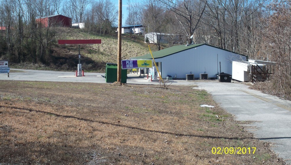 More Photos Of 11855 Nashville Hwy, Baxter Convenience Store For Sale