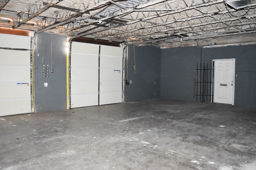 More Photos Of 2807-2813 Avenue Q, Lubbock Freestanding For Lease