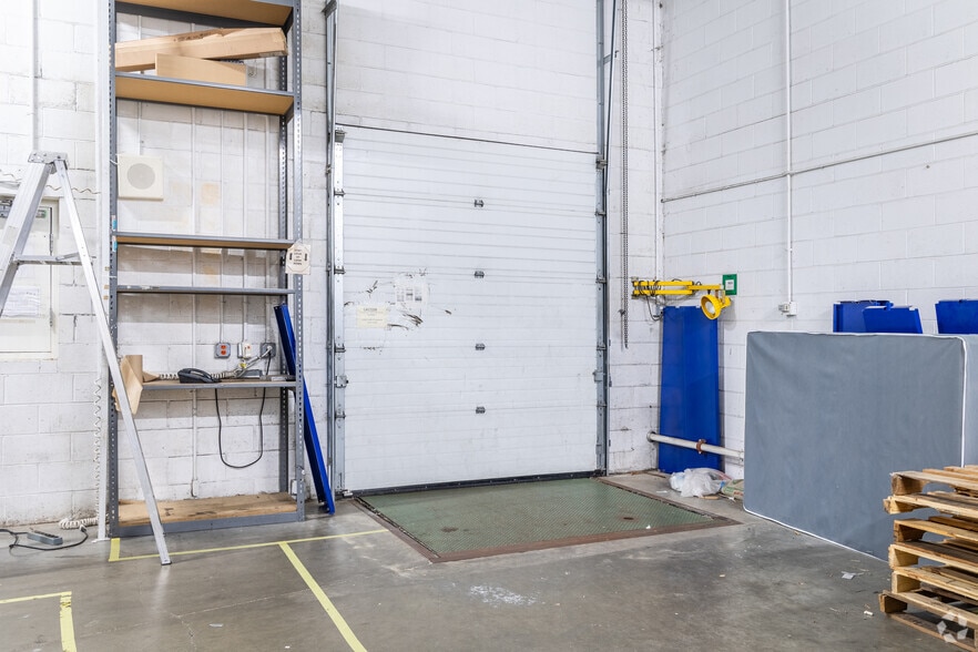 More Photos Of 1300-1500 S Washington St, North Attleboro Unknown For Lease