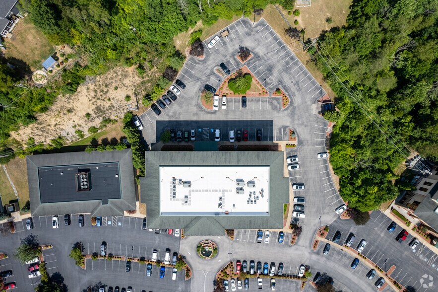 More Photos Of 7 Sheridan Sq, Kingsport Office For Lease