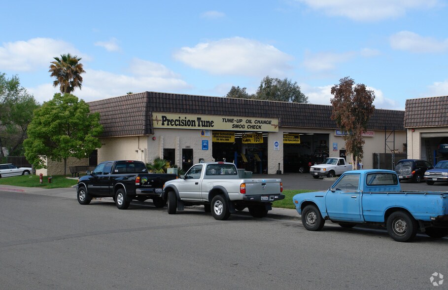 More Photos Of 13865 Poway Rd, Poway Auto Repair For Lease