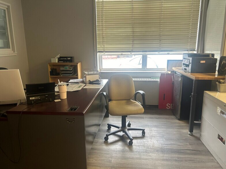 More Photos Of 1915-1919 E Colfax Ave, Denver Office For Sale