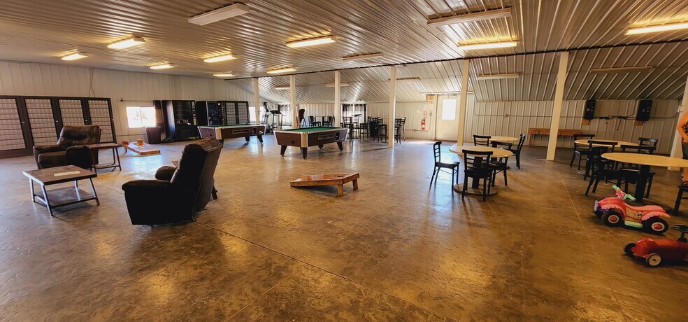 More Photos Of 2052 NW 125th Ave, Watford City Self Storage For Sale