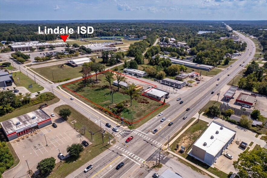 Primary Photo Of 906 S Main St, Lindale Light Distribution For Sale