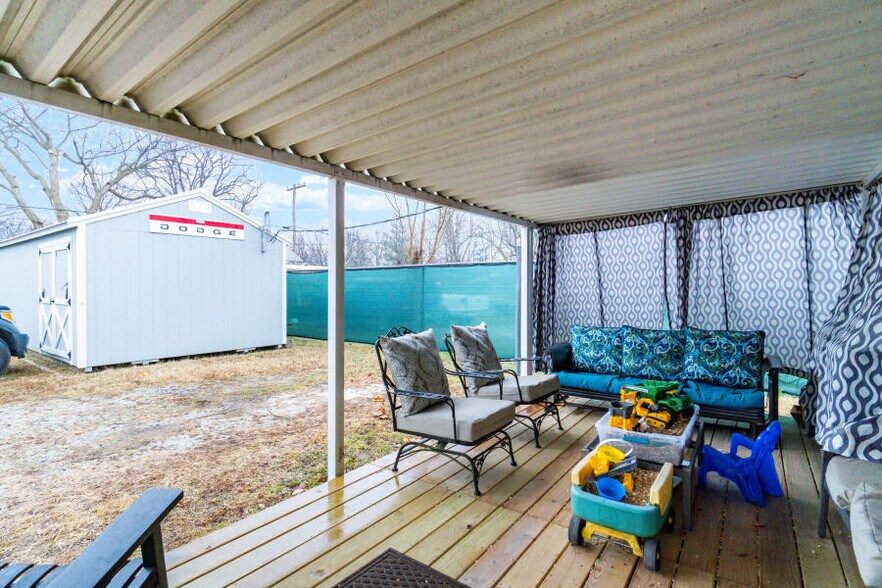 More Photos Of 2127-2129 W College St, Springfield Loft Creative Space For Sale