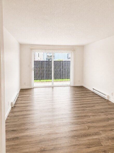 More Photos Of 702 L St, Hoquiam Apartments For Sale