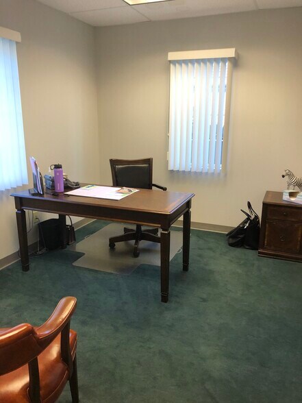 More Photos Of 27 W Sand Lake Rd, Wynantskill Medical For Sale