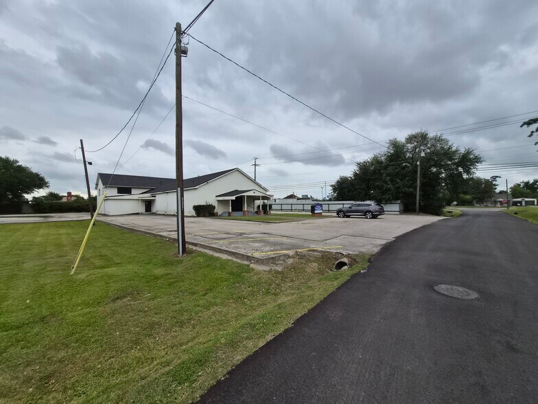 More Photos Of 1221 Dewey St, Houston Specialty For Sale