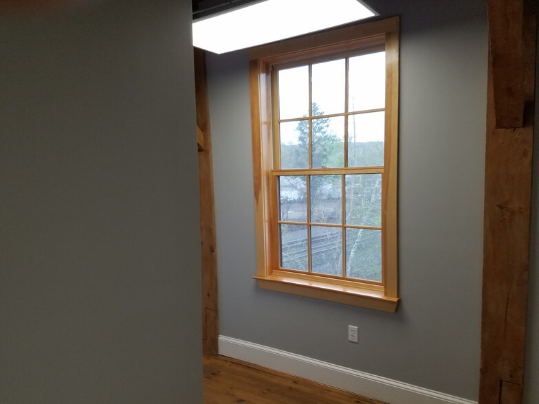 More Photos Of 60 Pleasant St, Ashland Flex For Lease