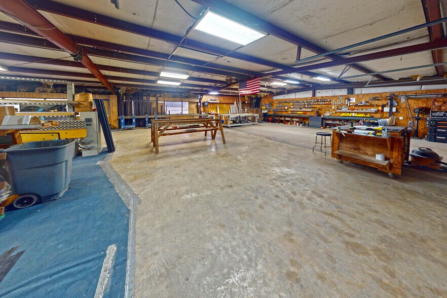 More Photos Of 21262 US Highway 59, New Caney Manufacturing For Sale