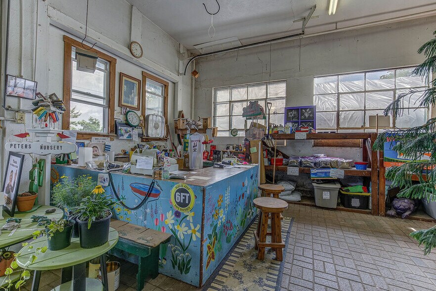 More Photos Of 5587 Harrison Ave, Cincinnati Garden Center For Sale