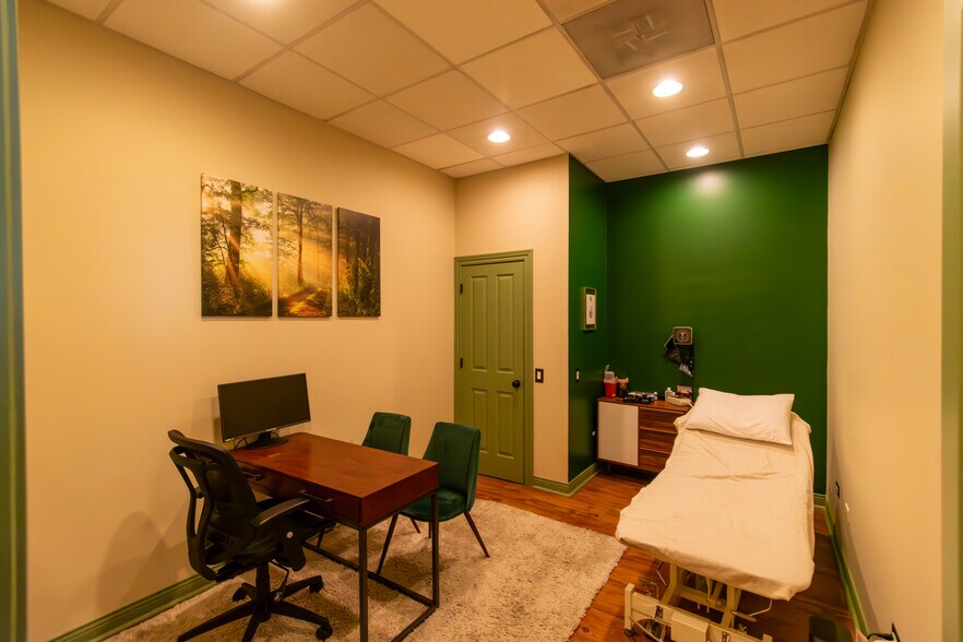 More Photos Of 1355 W Washington Blvd, Chicago Apartments For Sale