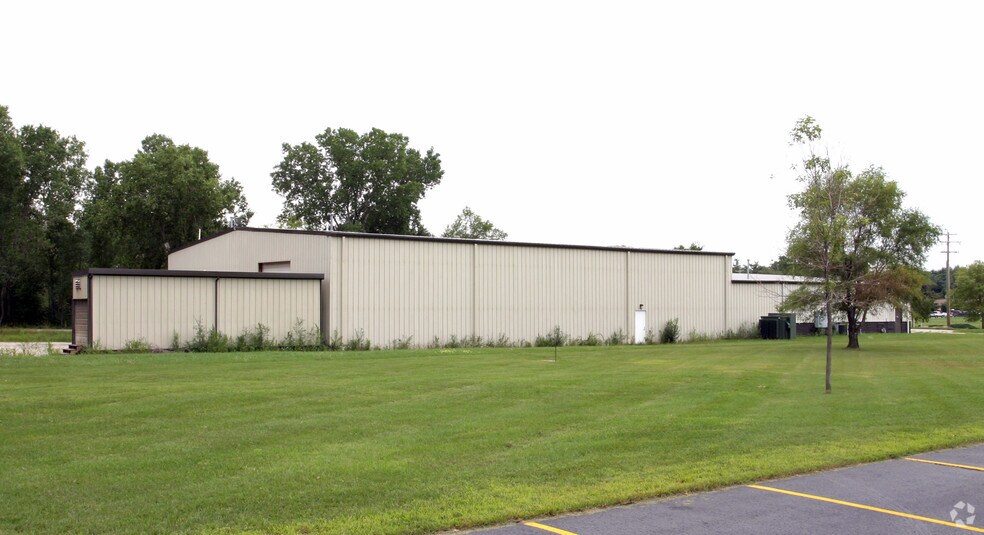 More Photos Of 2080 Energy Dr, East Troy Manufacturing For Lease