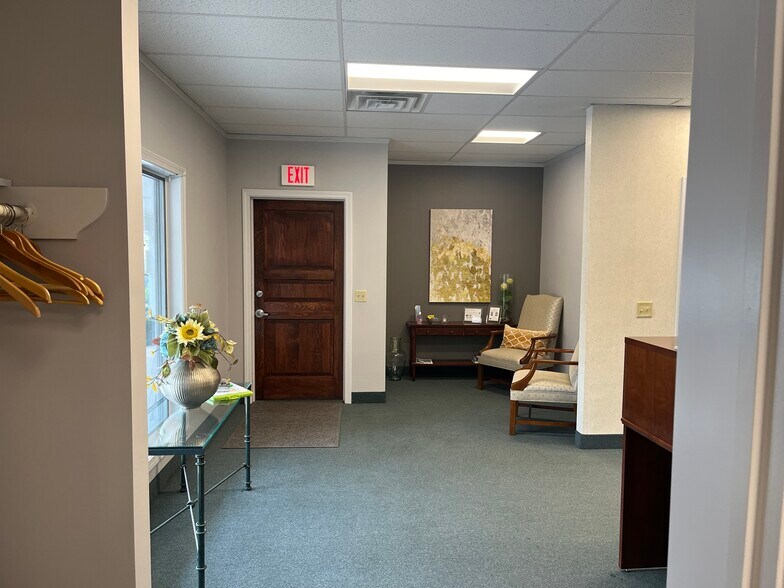 More Photos Of 666 Boston Post Rd, Guilford Medical For Sale