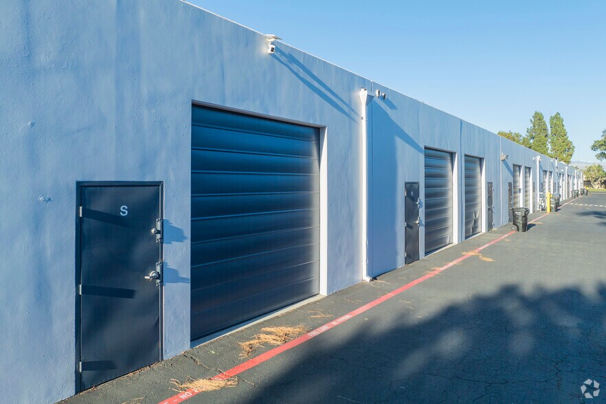 More Photos Of 1190-1206 Mountain View Alviso Rd, Sunnyvale Light Distribution For Lease