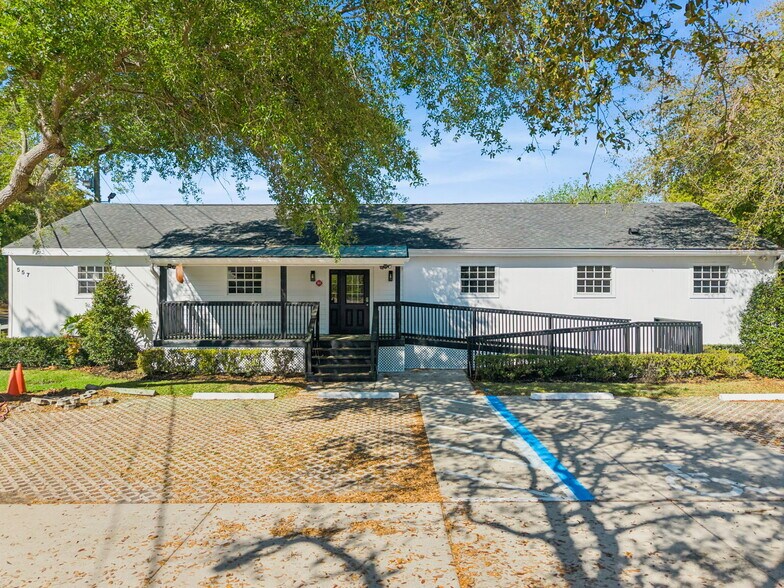 More Photos Of 557 W Plant St, Winter Garden Office For Sale