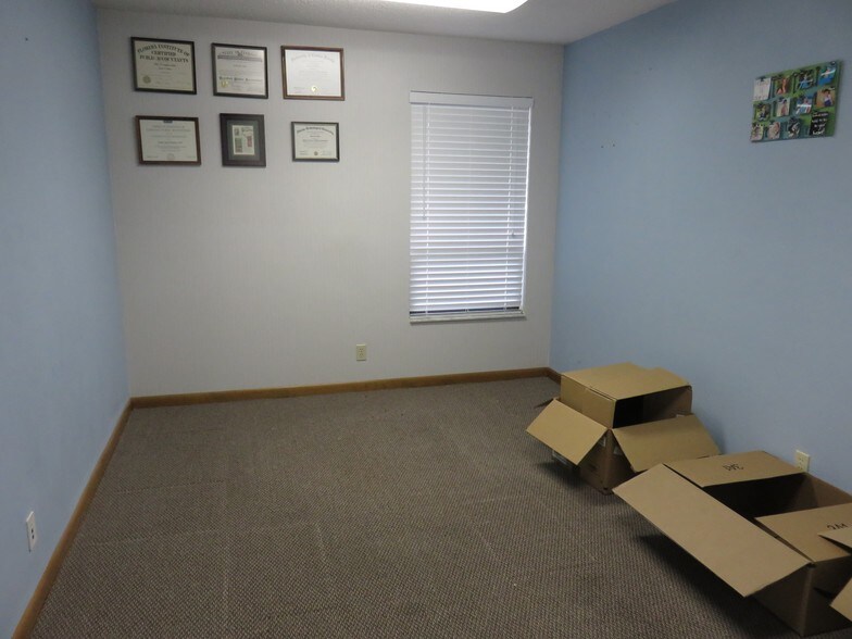 More Photos Of 1326 S Ridgewood Ave, Daytona Beach Office For Lease