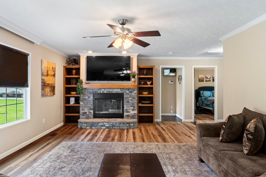 More Photos Of 104 Circle Rd, Newport Manufactured Housing Mobile Home Park For Sale
