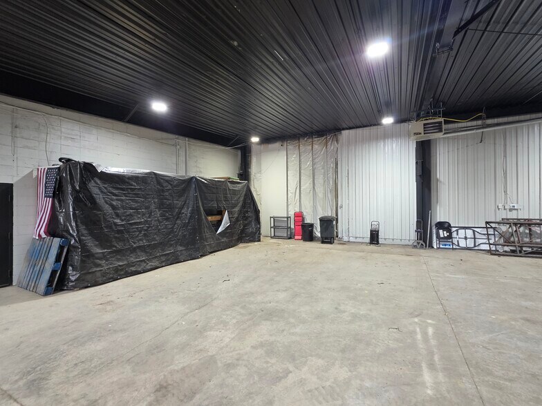 More Photos Of 1728 Churchman Ave, Indianapolis Warehouse For Lease