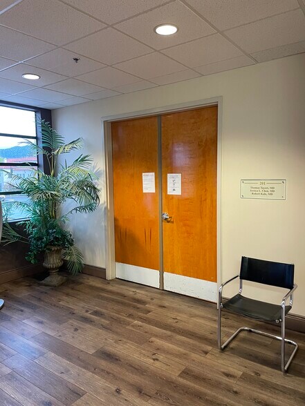 More Photos Of 14777 Los Gatos Blvd, Los Gatos Medical For Lease