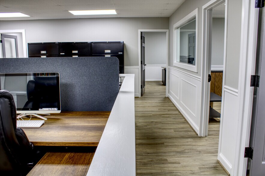 More Photos Of 10521 Judicial Dr, Fairfax Medical For Sale