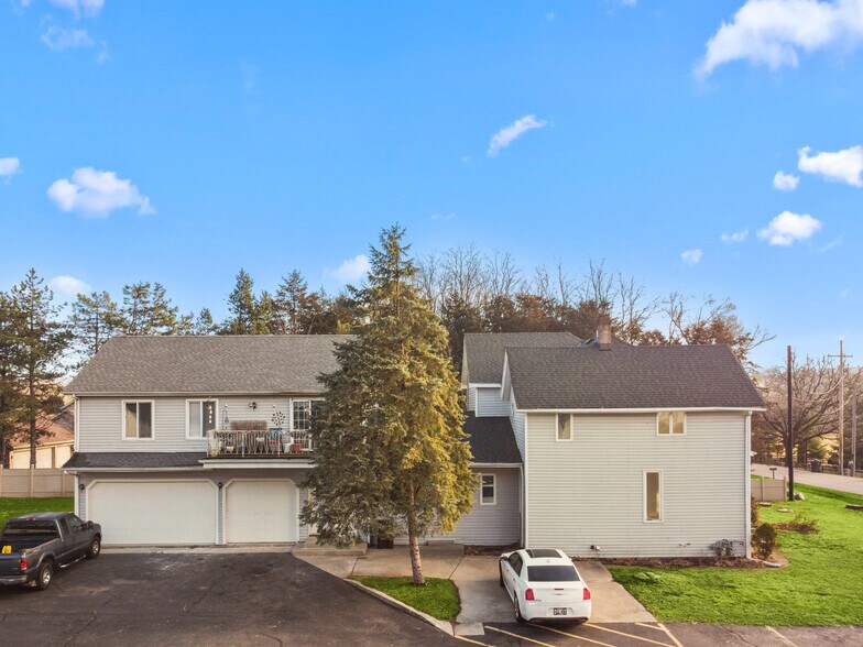 More Photos Of 39918 93rd St, Genoa City General Retail For Sale