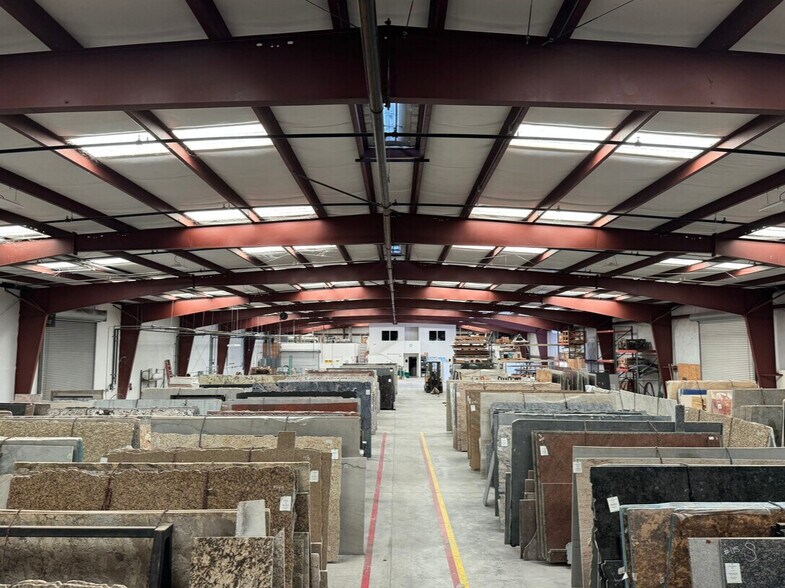 More Photos Of 325 Santa Bella, Paso Robles Warehouse For Lease