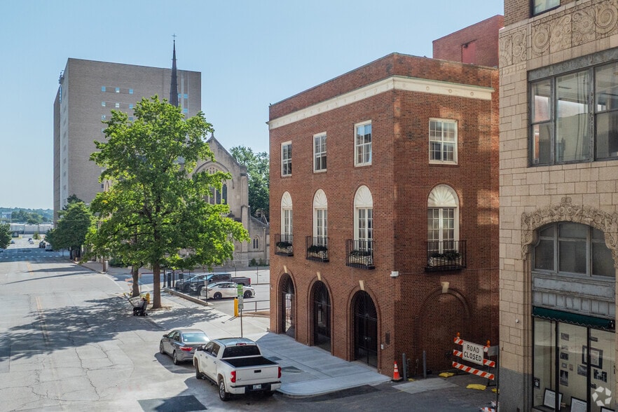 More Photos Of 114 E 5th St, Tulsa Office For Sale