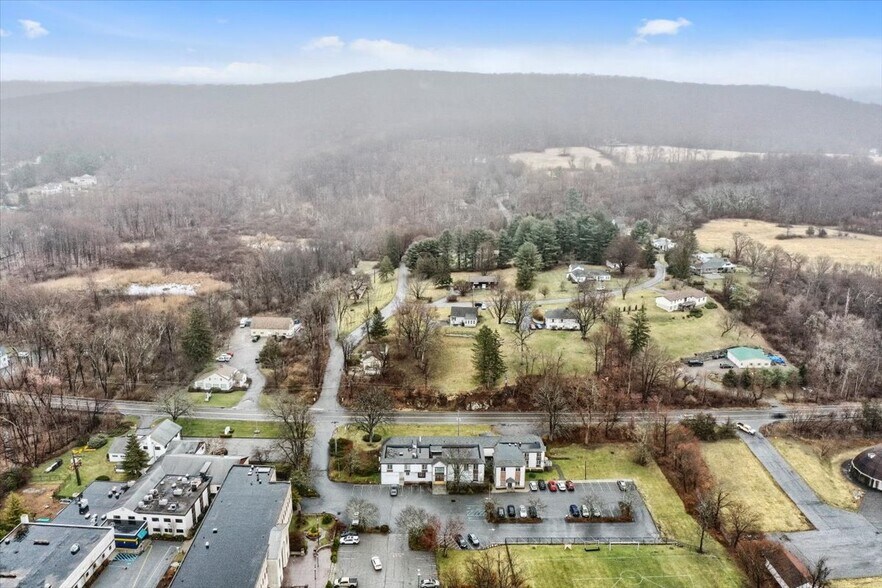 More Photos Of 515-527 Route 22, Pawling Loft Creative Space For Sale