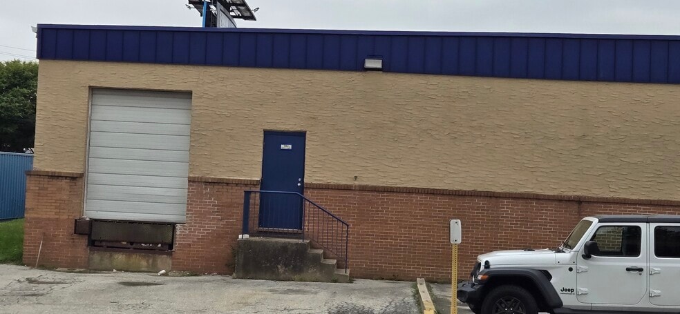 More Photos Of 2703-2713 Philadelphia Pike, Claymont Unknown For Lease