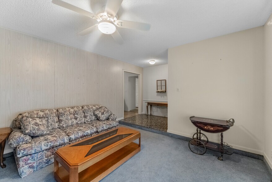 More Photos Of 7315 Pine St, Manvel Industrial For Sale