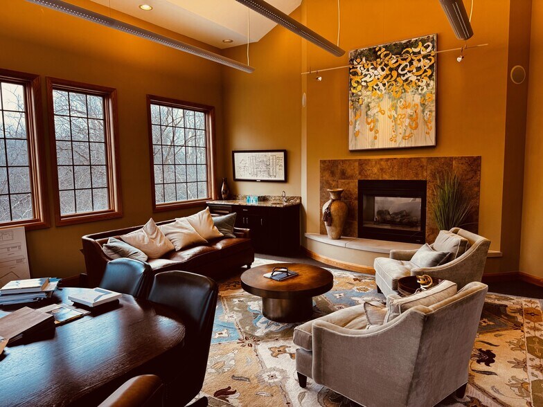 More Photos Of 600 Stonehenge Pky, Dublin Office For Sale