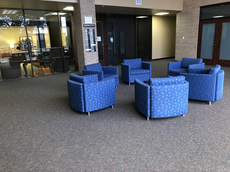 More Photos Of 430 Highway 6 S, Houston Medical For Lease