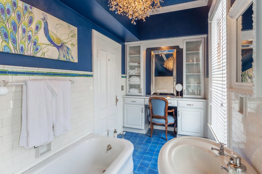 More Photos Of 453 Angell St, Providence Apartments For Sale