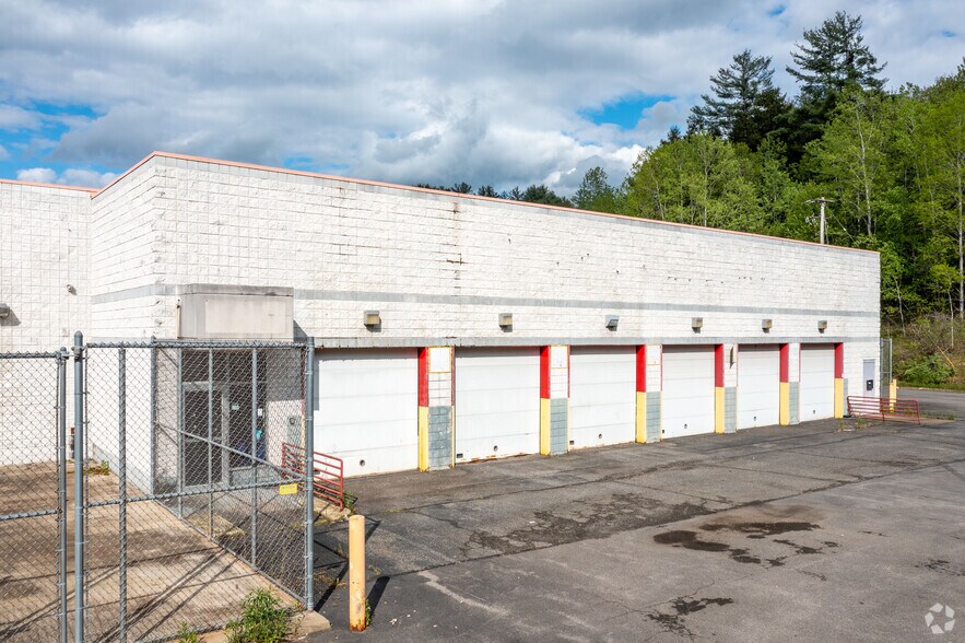 More Photos Of 165-171 Delaware Ave, Sidney Unknown For Lease