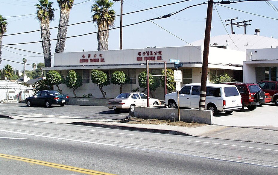 More Photos Of 500 Monterey Pass Rd, Monterey Park Warehouse For Lease