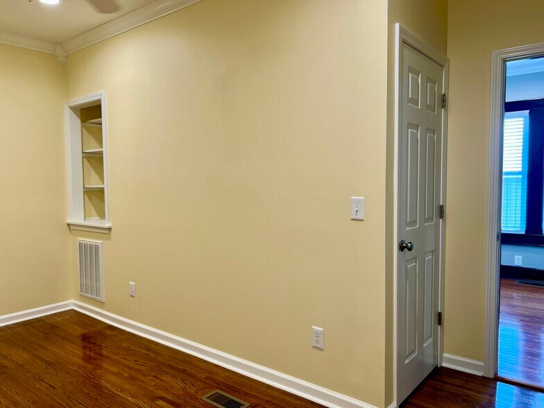More Photos Of 103 N High St, Franklin Office Residential For Sale