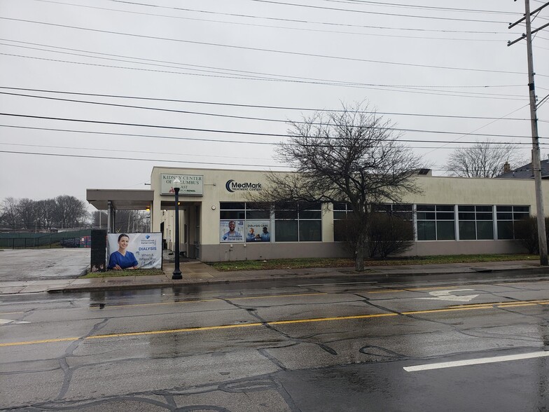 More Photos Of 1805-1809 E Main St, Columbus Medical For Sale