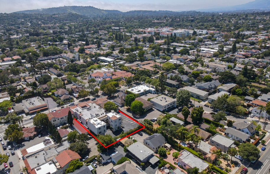 More Photos Of 2020-2024 De la Vina St, Santa Barbara Office For Sale