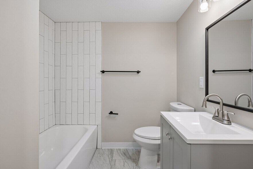 More Photos Of 4330 5th Ave S, Minneapolis Apartments For Sale
