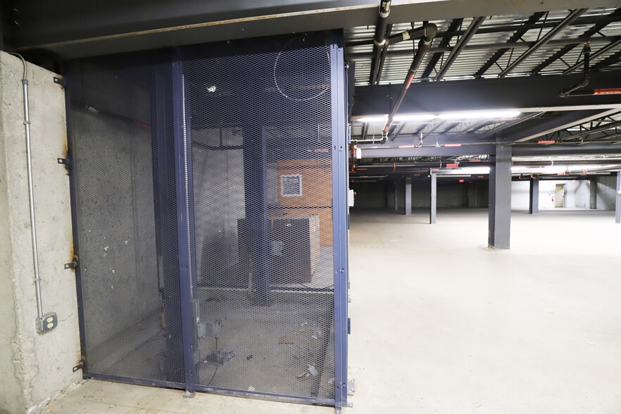 More Photos Of 1034 Pearl St, Brockton Warehouse For Sale