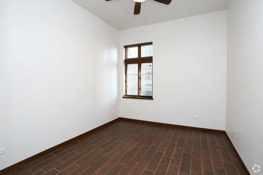 More Photos Of 7 S Stolp Ave, Aurora Apartments For Lease