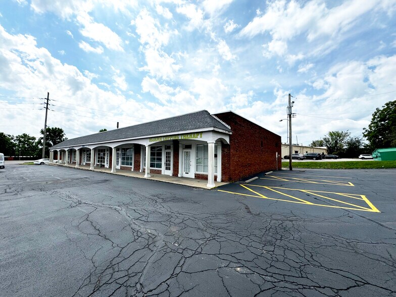 Primary Photo Of 3138-3197 Lemay Ferry Rd, Saint Louis Unknown For Lease