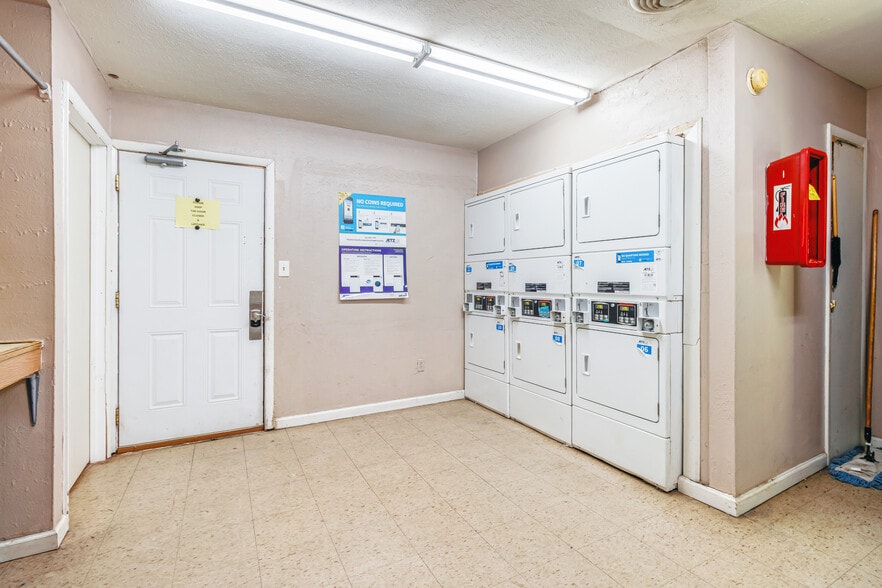 More Photos Of 400 N Kelsey St, Sturgis Apartments For Sale