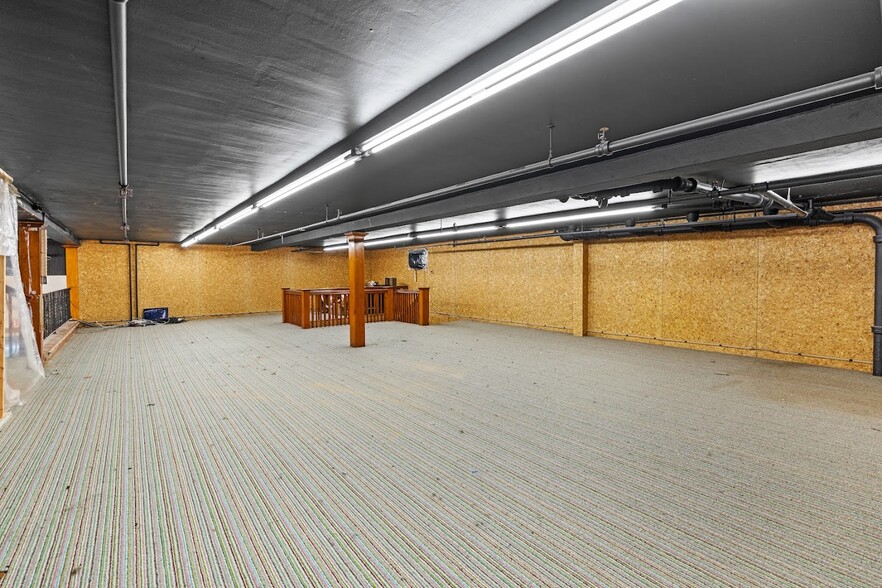 More Photos Of 1637 Acushnet Ave, New Bedford Freestanding For Sale