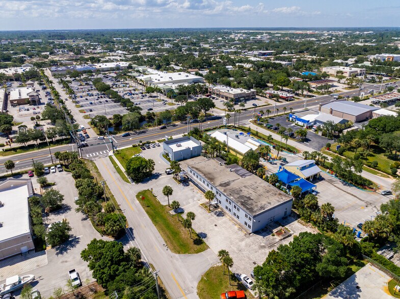 More Photos Of 760-790 15th Pl, Vero Beach Light Manufacturing For Sale