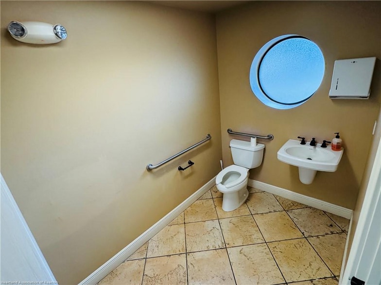 More Photos Of 2237 US Highway 27 S, Sebring Medical For Sale